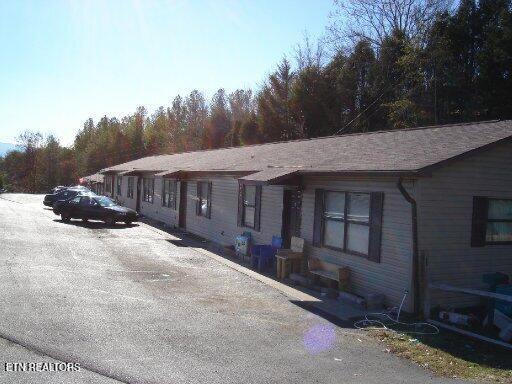 721 W Casey Dr, Sevierville, TN 37862 - photo 1