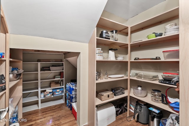 976 Lone Rd, Pioneer, TN 37847 - view of pantry