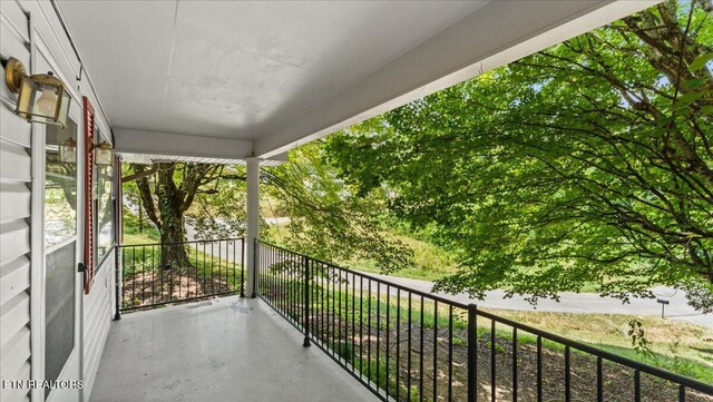 2486 Smallen Rd, Loudon, TN 37774 - photo 3
