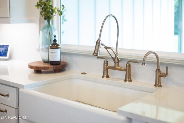 1014 High Springs Rd, Knoxville, TN 37932 - kitchen view of a sink and light countertops
