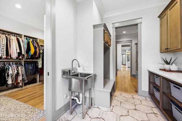 1014 High Springs Rd, Knoxville, TN 37932 - interior space with crown molding, recessed lighting, light wood-style floors, and light countertops