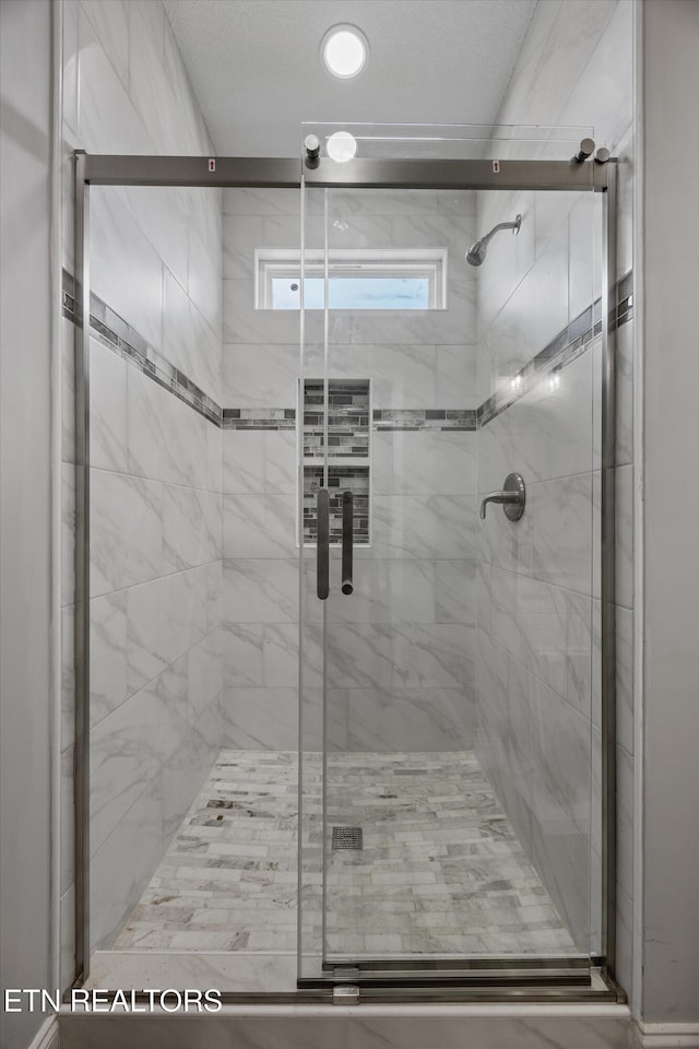 487 Peninsula, Rutledge, TN 37861 - full bath with a shower stall