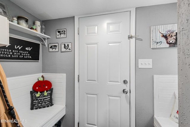 121 N Niota Rd, Englewood, TN 37329 - view of mudroom