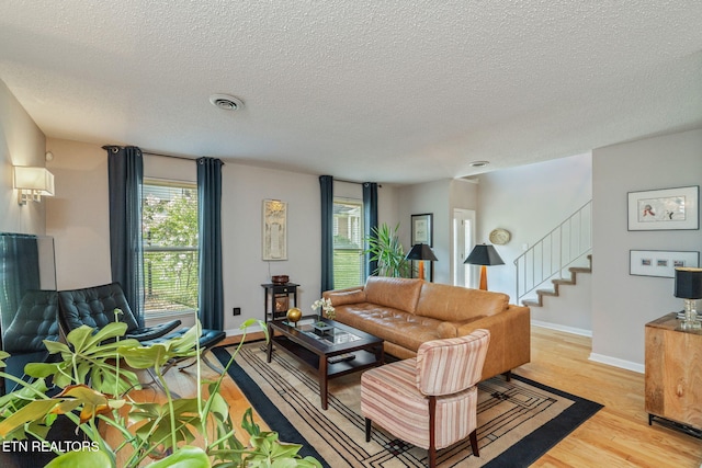 7914 Gleason Dr, Knoxville, TN 37919 - photo 13