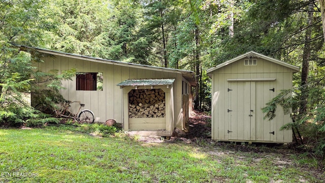 427 Cherokee Ln, Jamestown, TN 38556 - photo 27
