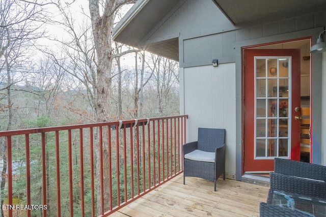 537 Johnson Ln Unit 1 & 2, Gatlinburg, TN 37738 - view of wooden terrace