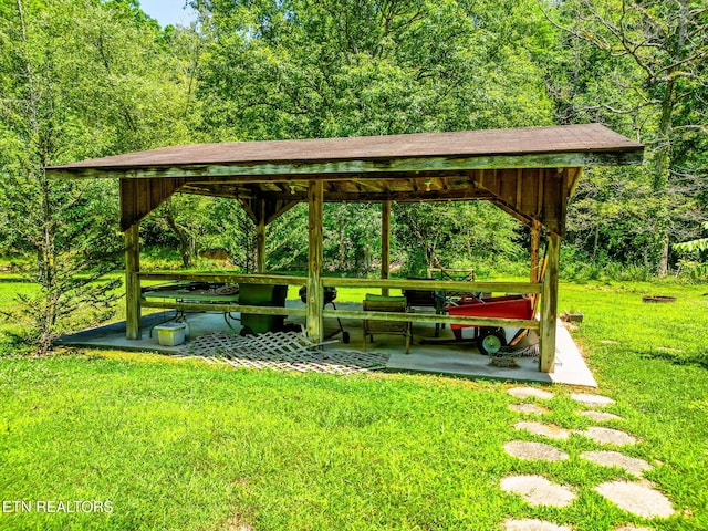 2255 Citico Rd, Vonore, TN 37885 - view of home's community featuring a gazebo, a lawn, and a view of trees