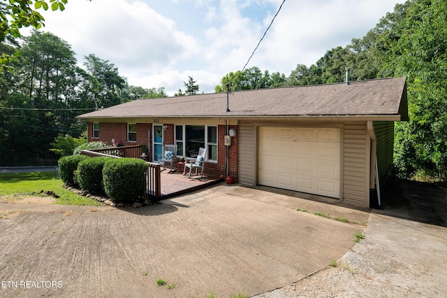 502 Crestwood Dr, Clinton, TN 37716 - photo 2