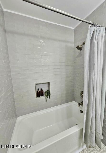 309 Devaney Ln, Oliver Springs, TN 37840 - photo 14
