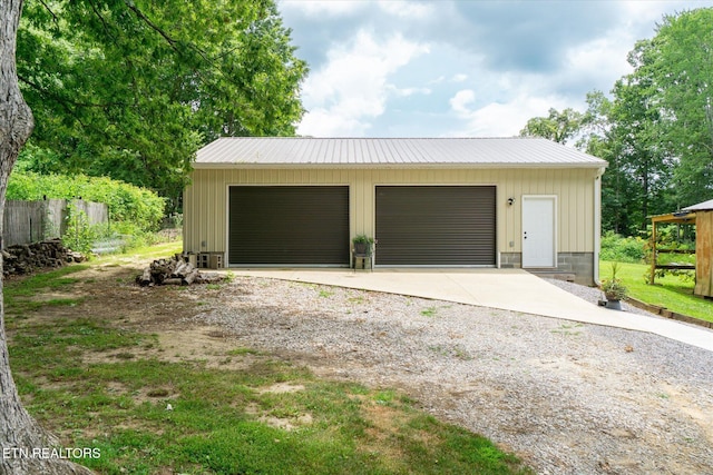 1010 Smallwood Rd, Jamestown, TN 38556 - view of detached garage