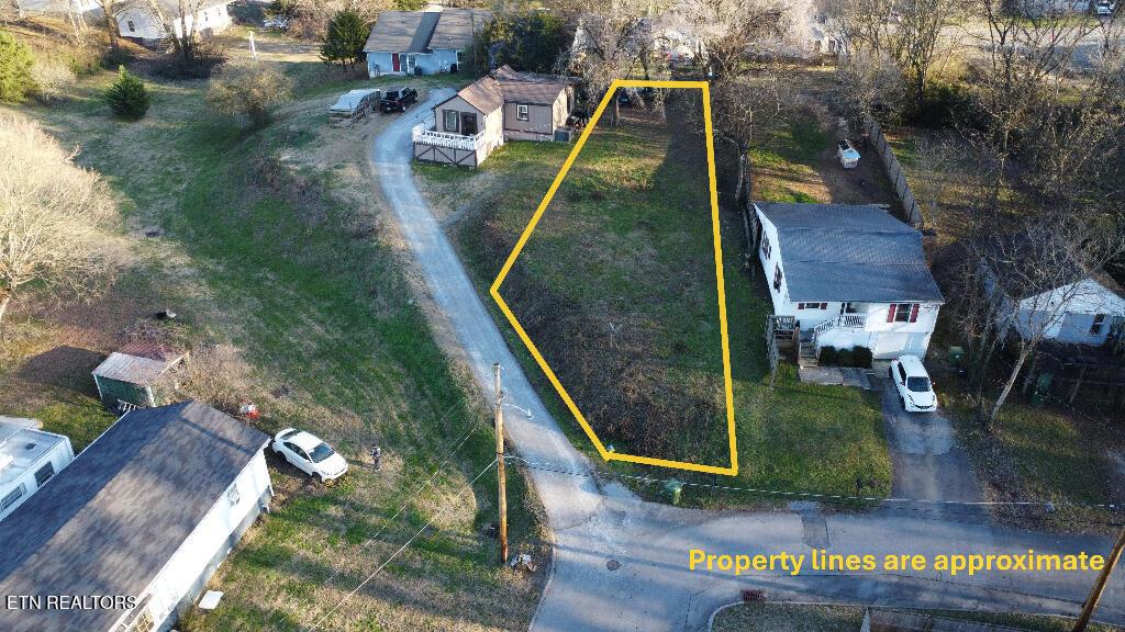 1002 Mynders Ave, Maryville, TN 37801 - photo 1