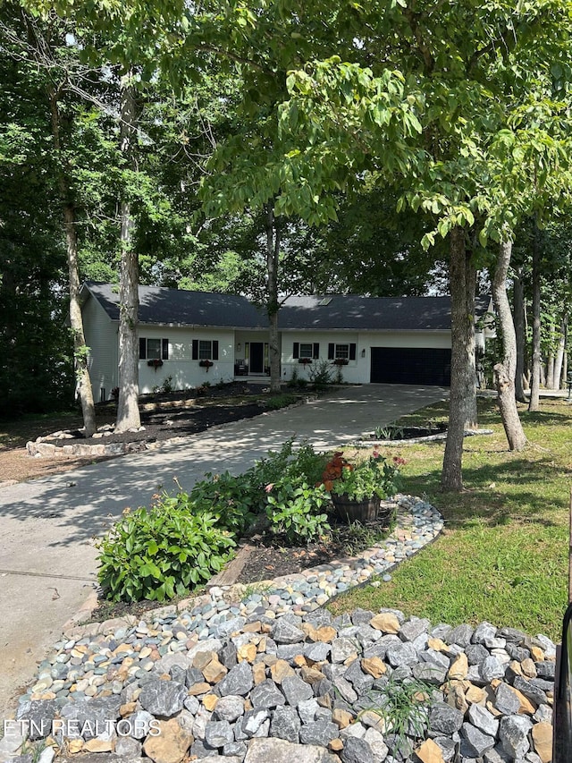 125 Chanusi Way, Loudon, TN 37774 - photo 1