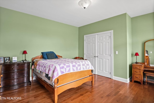201 Locust Dr, Lafollette, TN 37766 - bedroom featuring wood finished floors and a closet