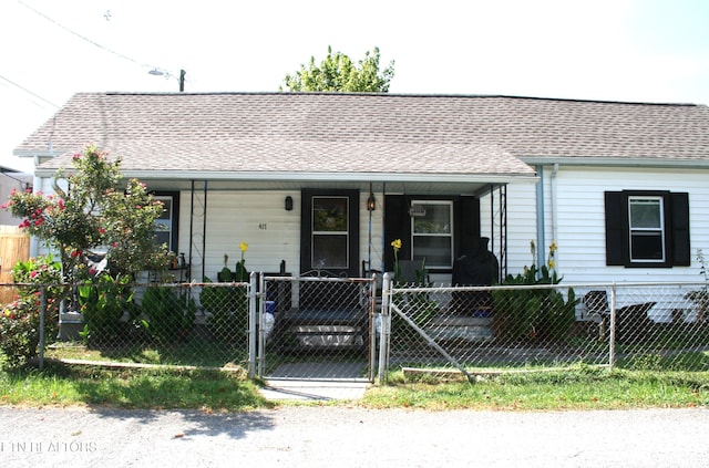 417 3rd St, Rocky Top, TN 37769 - photo 1