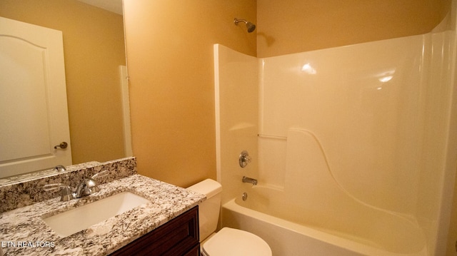 185 Florence Cir, Dandridge, TN 37725 - full bath with vanity and  shower combination