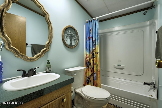 1872 Mitchell Farm Rd, Sevierville, TN 37876 - bathroom with shower / bath combo with shower curtain and vanity