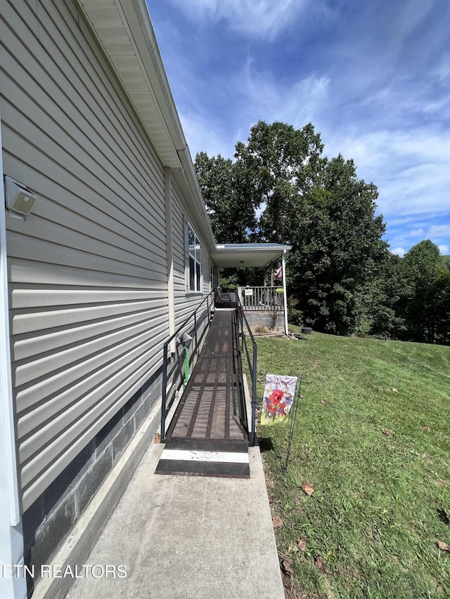 142 Lone Holly Ln, New Tazewell, TN 37825 - view of grassy yard with covered porch