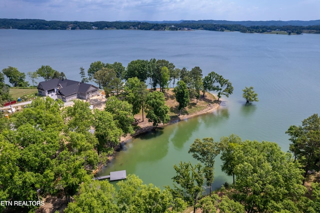 Sunset Harbor Dr, Dandridge, TN 37725