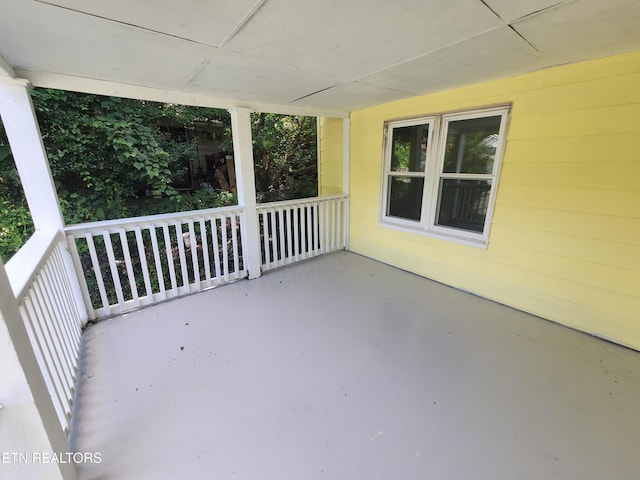 308 E Prospect St, Lafollette, TN 37766 - view of patio / terrace