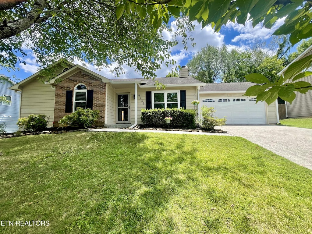 4765 Brierley Dr, Knoxville, TN 37921 - photo 1
