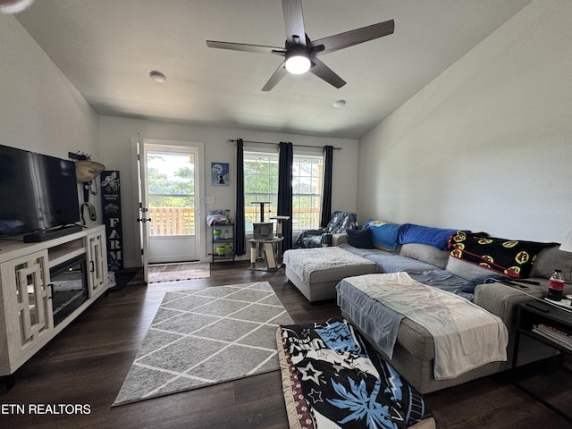 1353 Roy Owens Rd, Jamestown, TN 38556 - living room featuring a ceiling fan, dark wood finished floors, and vaulted ceiling