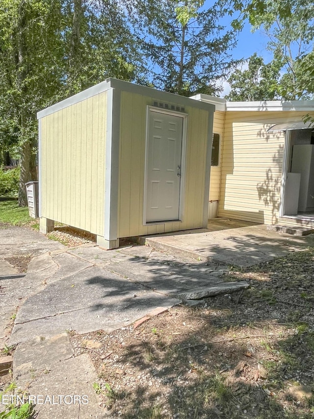 155 Commanche Trl, Crossville, TN 38572 - photo 3