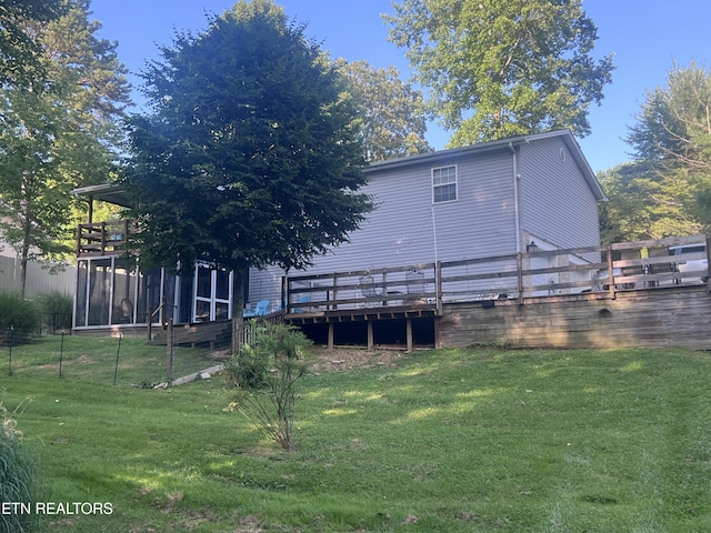 2011 Cedar Ln, Corbin, KY 40701 - back of property featuring a lawn and a wooden deck