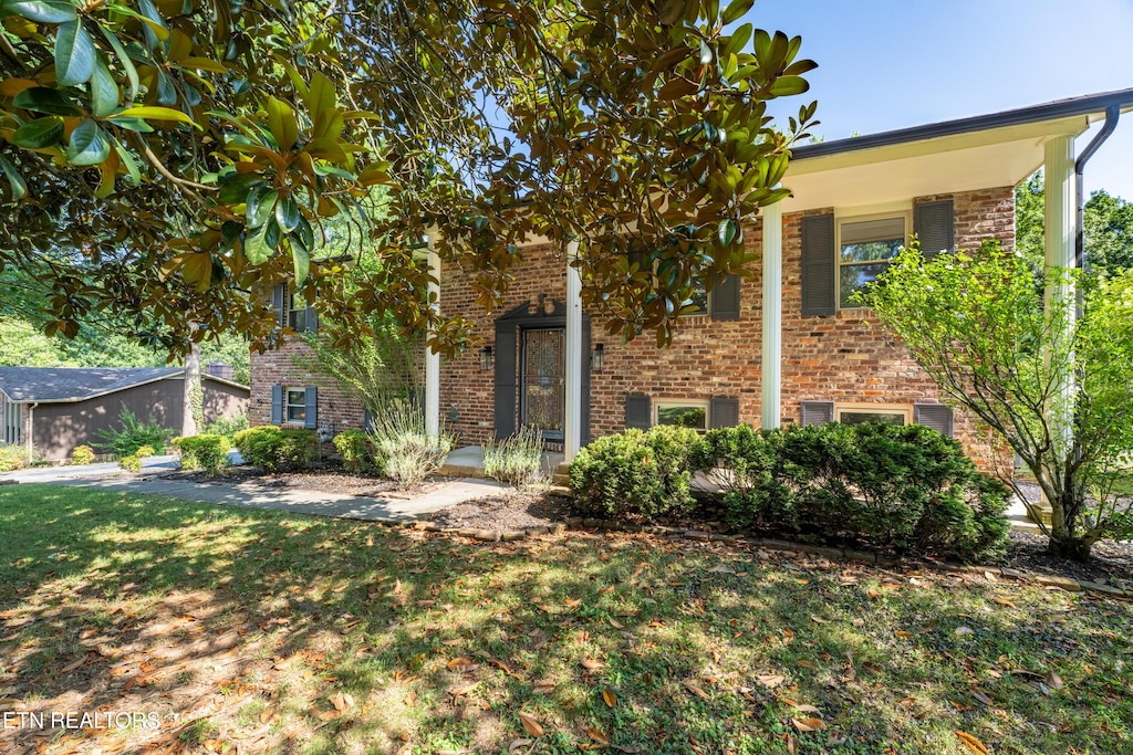 1601 Bexhill Dr, Knoxville, TN 37922 - photo 1