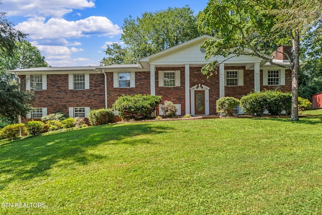 713 Skyline Dr, Clinton, TN 37716 - photo 1