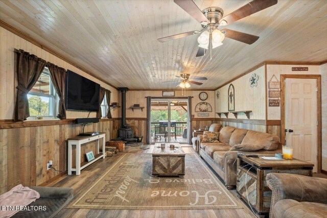 203 Wagon Ln, Speedwell, TN 37870 - photo 7