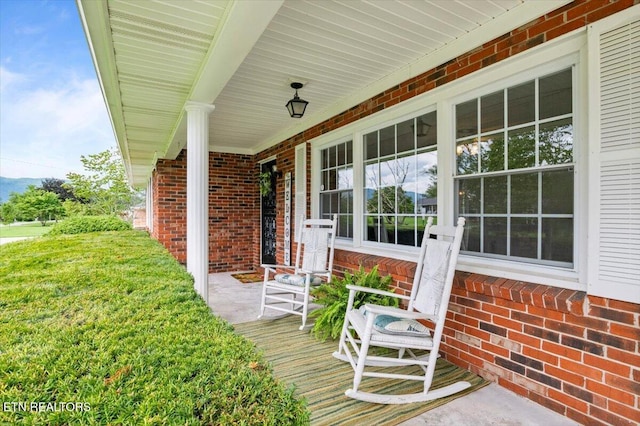 372 Sharp Acres Rd, Jacksboro, TN 37757 - photo 2