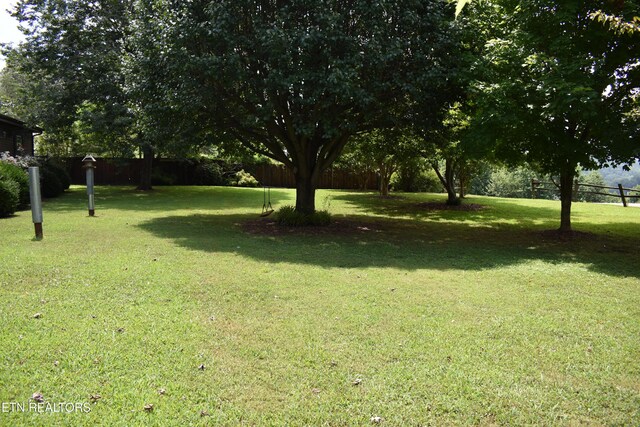 111 Chestnut Cir, Lafollette, TN 37766 - photo 4