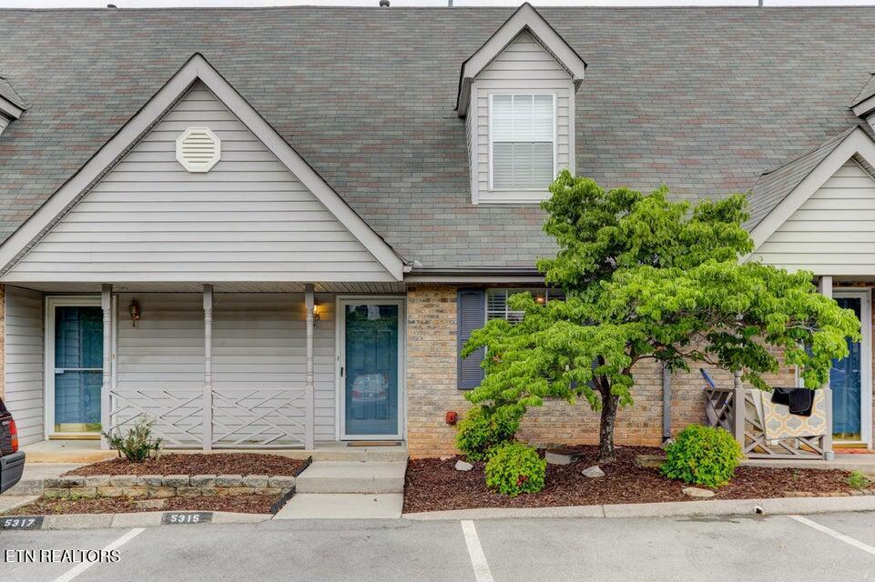 5315 Trace Manor Ln, Knoxville, TN 37912 - photo 1