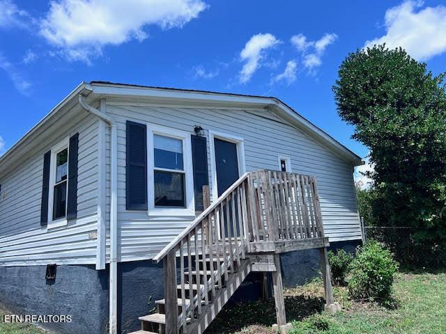 1322 Mountain View Cir, Maryville, TN 37801 - photo 3