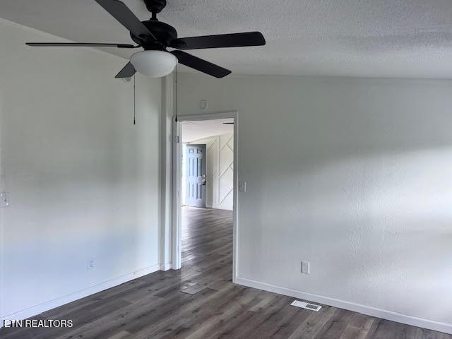 1322 Mountain View Cir, Maryville, TN 37801 - photo 18