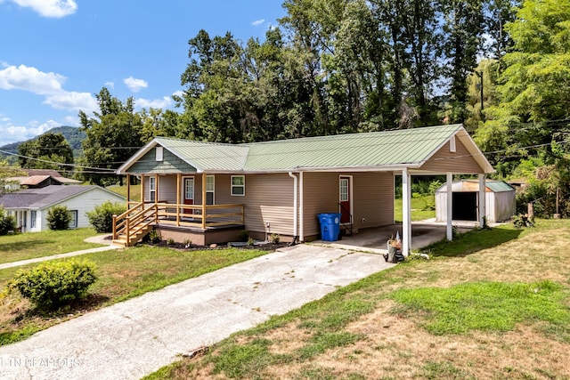 409 Wallace Ave, Rocky Top, TN 37769 - photo 2