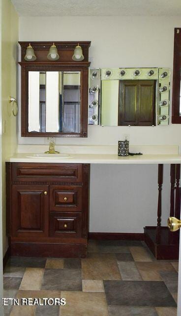 515 Englewood Rd, Middlesboro, KY 40965 - photo 13