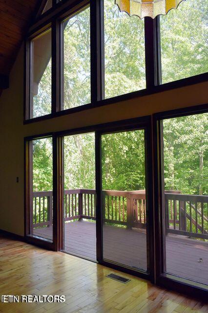 515 Englewood Rd, Middlesboro, KY 40965 - photo 5
