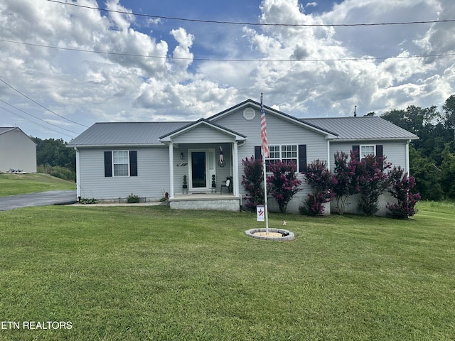 331 Weverett St, Sparta, TN 38583 - photo 3