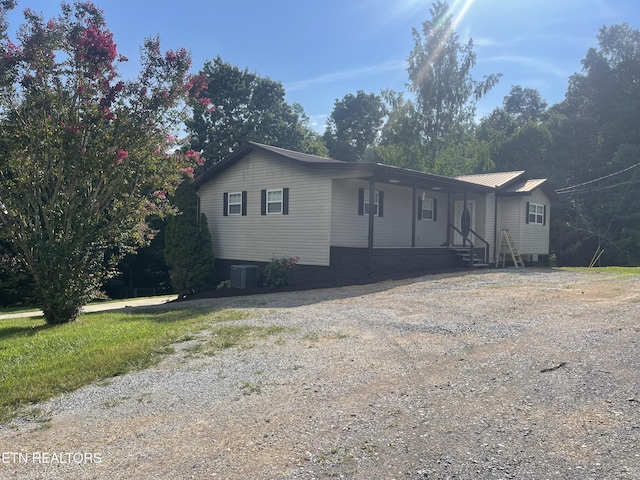 227 Southern Ln, Tazewell, TN 37879 - photo 3