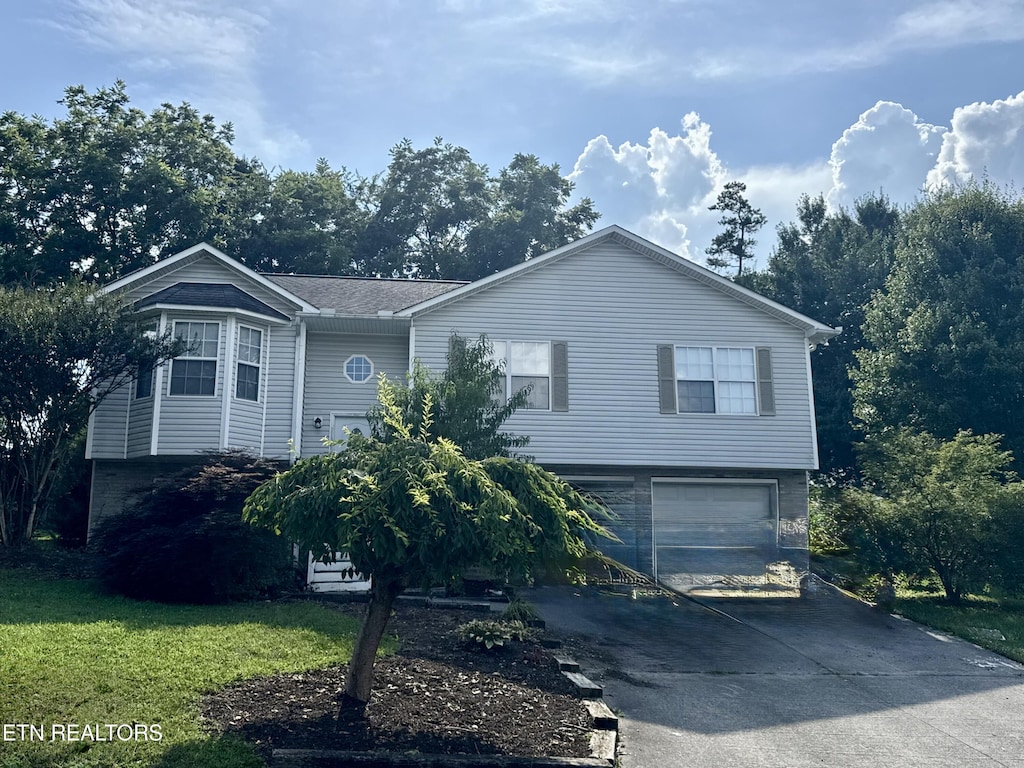 7447 Twin Brooks Blvd, Knoxville, TN 37918 - photo 1