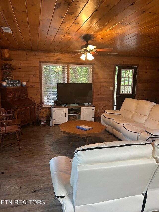 1031 Big Creek Rd, Lafollette, TN 37766 - photo 12