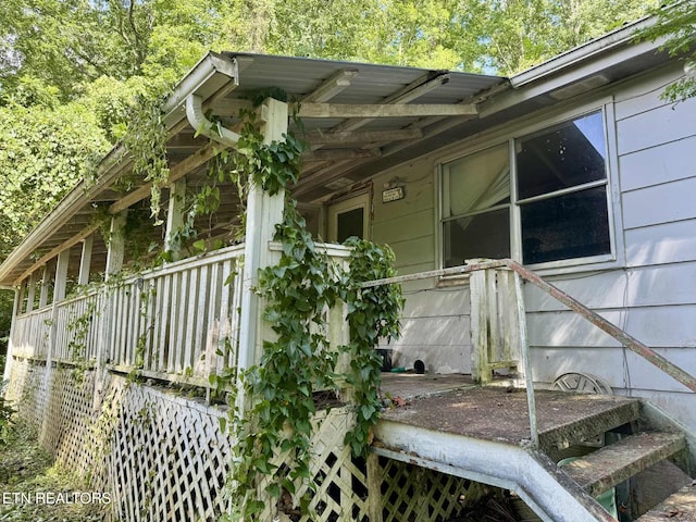 571 Forks Grove Rd, Lafollette, TN 37766 - photo 2