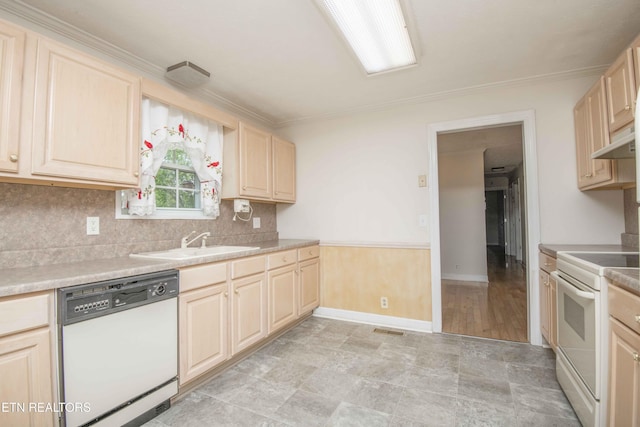 303 Sanford Ave, Clinton, TN 37716 - photo 12