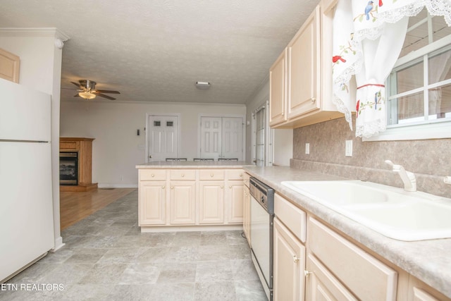 303 Sanford Ave, Clinton, TN 37716 - photo 15