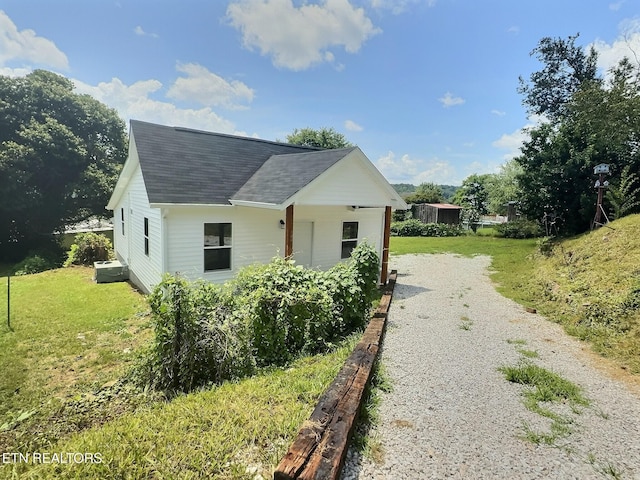 608 E Walden St, Lafollette, TN 37766 - photo 1