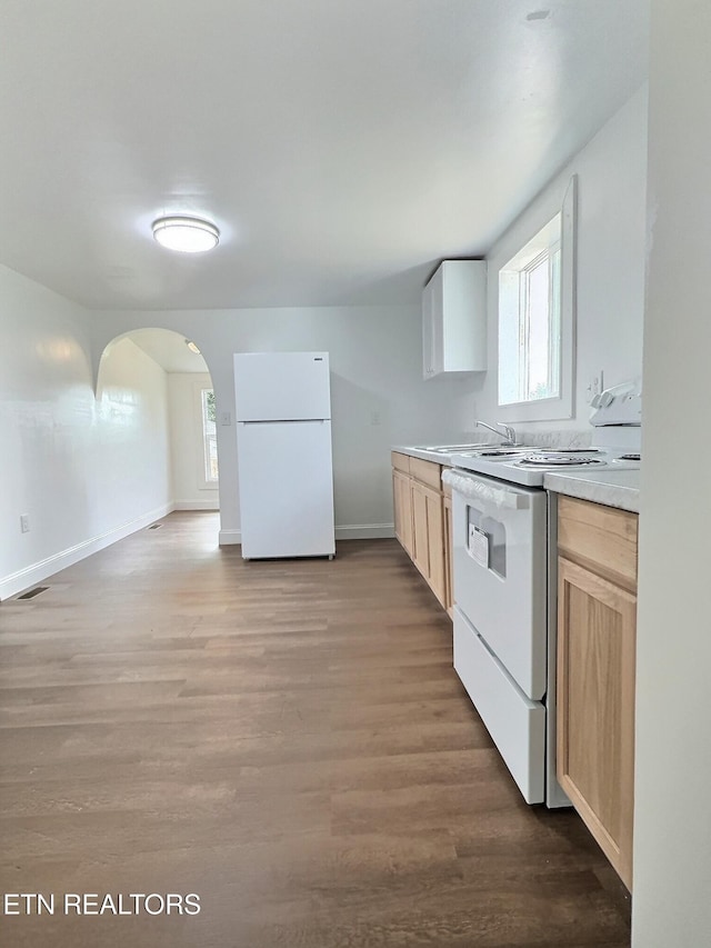 608 E Walden St, Lafollette, TN 37766 - photo 7