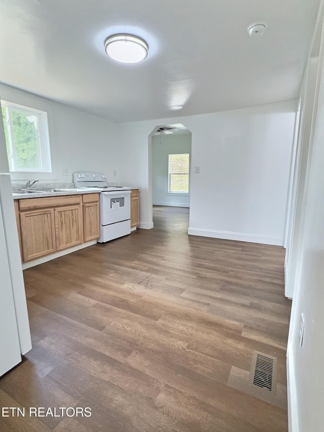 608 E Walden St, Lafollette, TN 37766 - photo 8