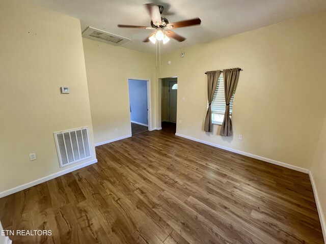 211 Kingston Ave, Oliver Springs, TN 37840 - photo 6