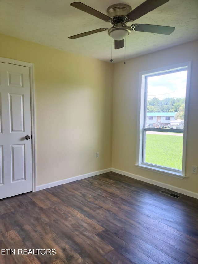 103 Susack Ln, Wartburg, TN 37887 - photo 10